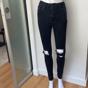 Levi’s Black Denim Distressed Skinny Jeans, Size 26